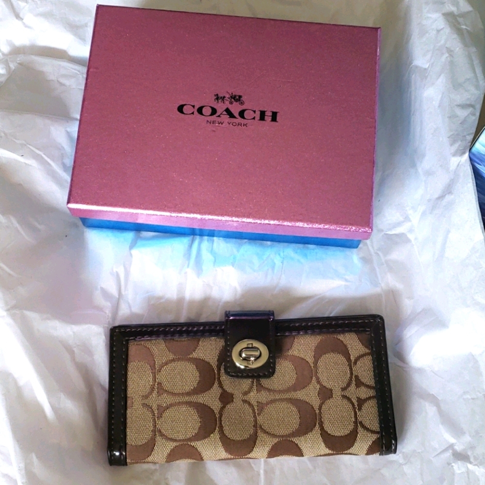 Coach wallet